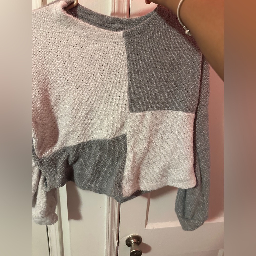 hollister sweater